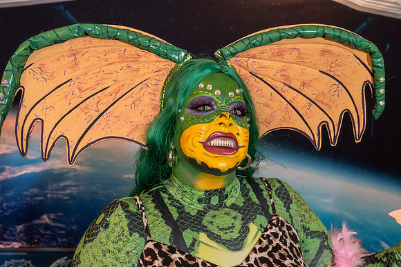 102524b_221